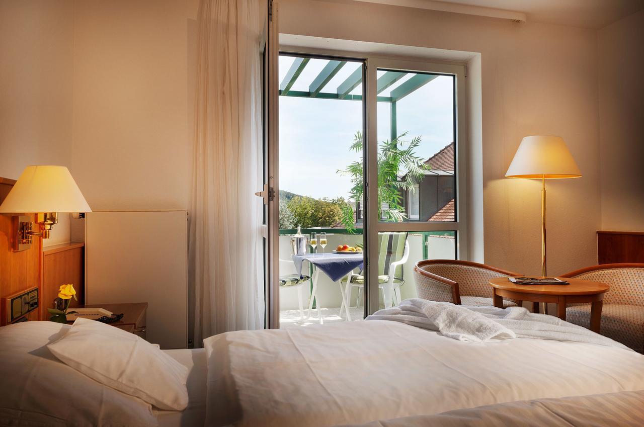 Hotel Fontana Бад Кисинген Екстериор снимка