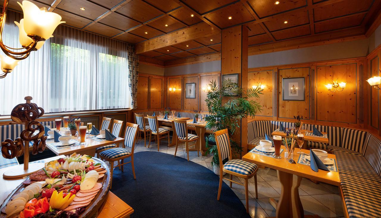 Hotel Fontana Бад Кисинген Екстериор снимка